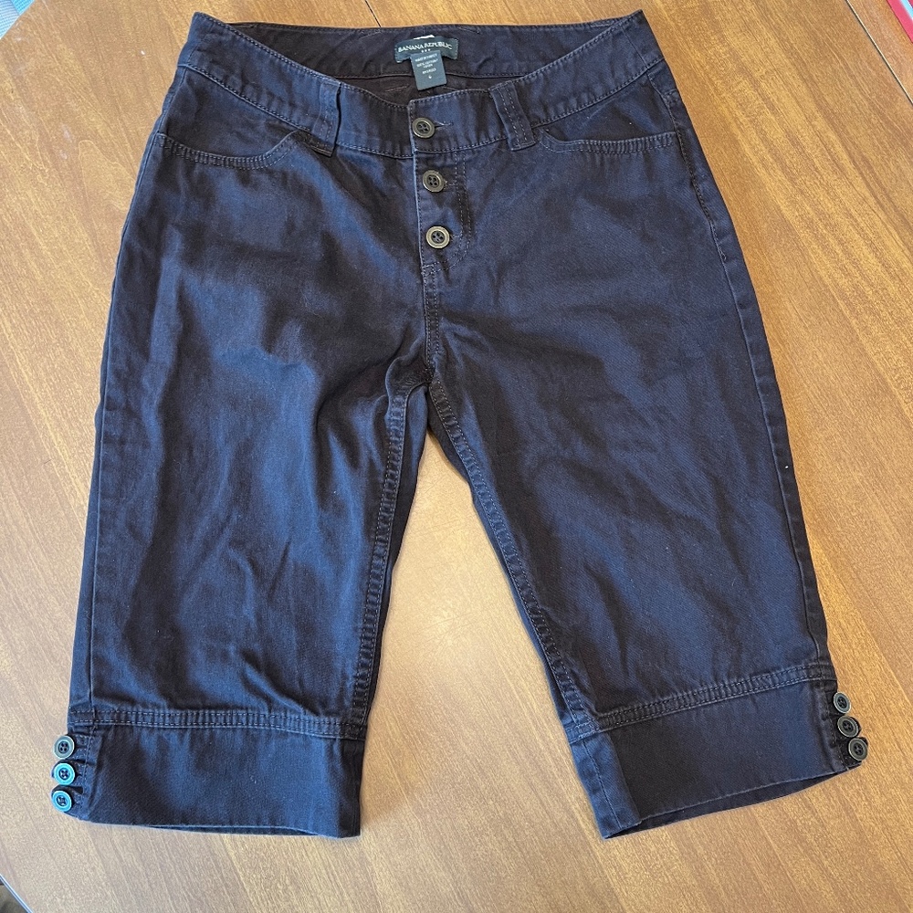 Banana Republic - Long Bermuda Short - Brown, Size 6